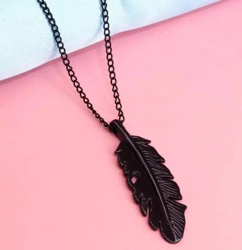 The Black Leaf Pendant