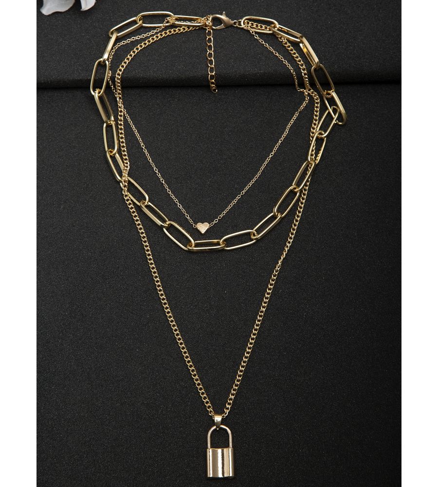 single triple layered necklace