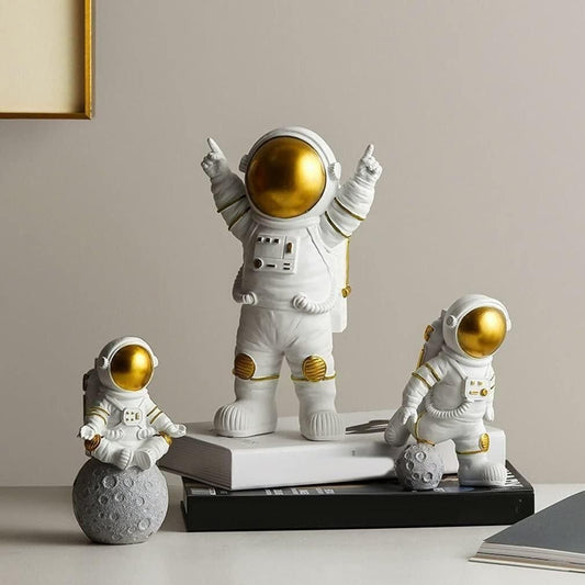 astronaut figurine toy